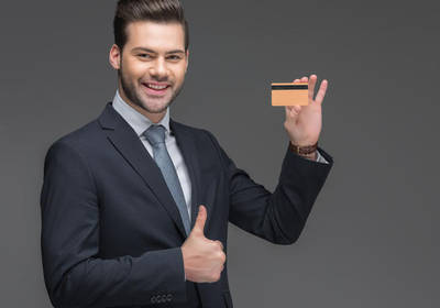 НБУ не продлил ограничение в 150 000 грн для переводов "с карты на карту"