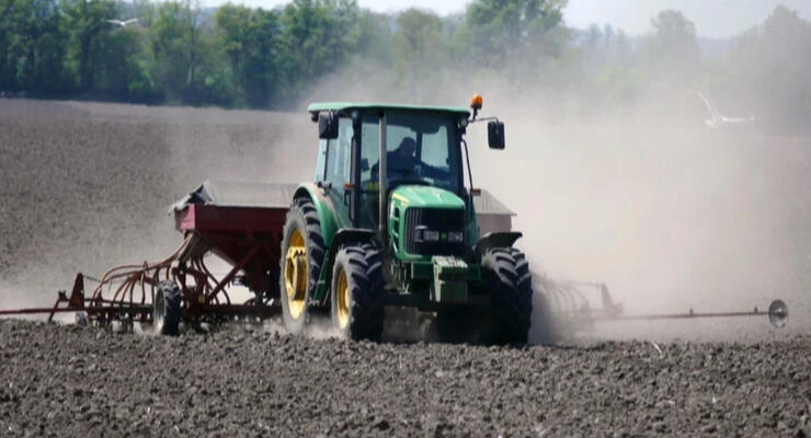 В 2026 году полевые работы для аграриев подорожают на 5–10%