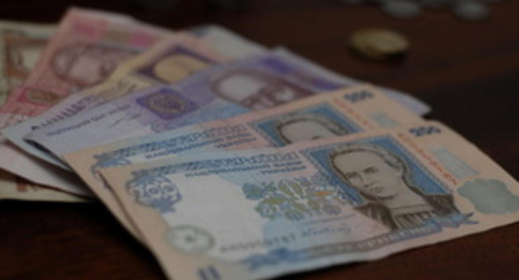 Почему украинцы начали забирать свои депозиты