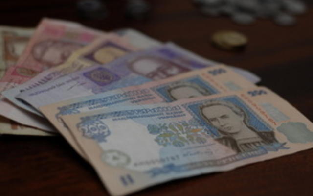 Как изменилась средняя зарплата за год