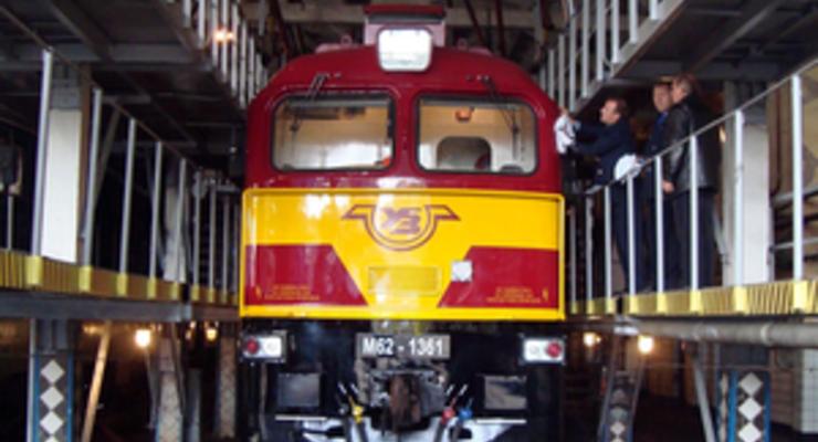 Кабмин предложил акционировать железнодорожный транспорт