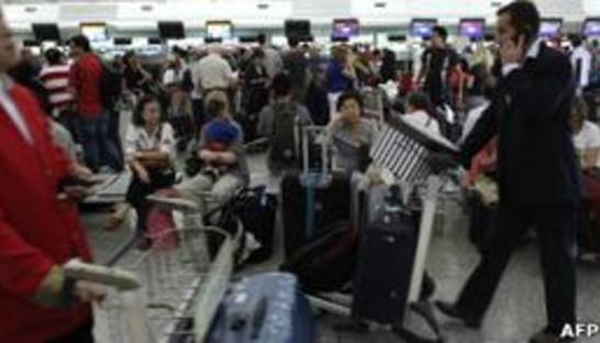 Отмена рейсов Qantas вызвала всеобщее негодование