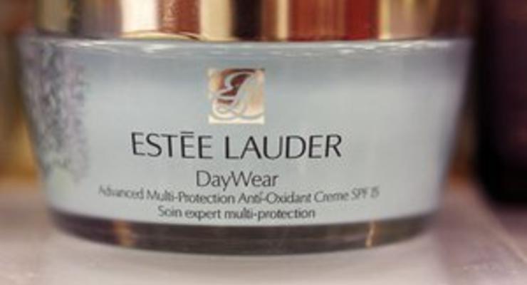 Высокий спрос на косметику Estee Lauder позволил производителю нарастить прибыль на 46%
