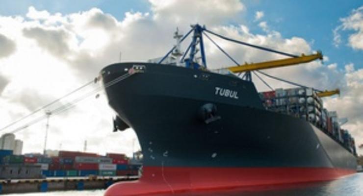 Украинский порт впервые принял контейнеровоз-восьмитысячник