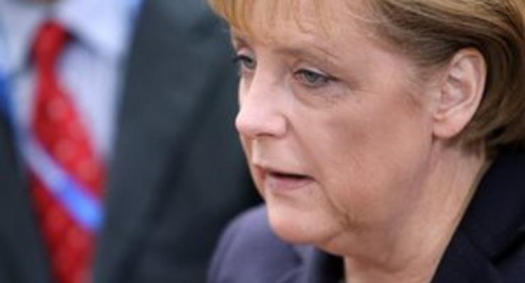 Меркель заявила о намерении сохранить еврозону в существующих границах