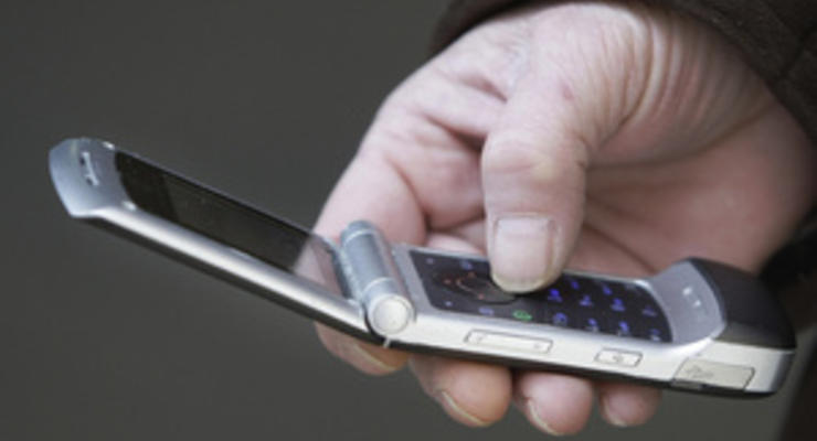 Опрос: 16% украинцев не пользуются мобильным телефоном