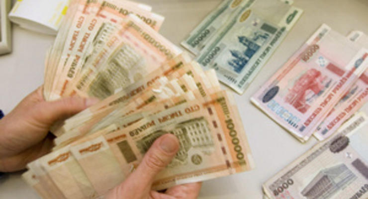 В Беларуси снова стала пропадать валюта