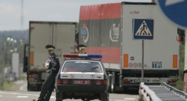 Власти Беларуси запретили гражданам выезжать за рубеж на авто чаще, чем раз в восемь дней