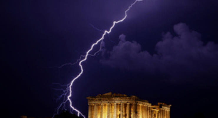 ЦБ Греции назвал 130 млрд евро помощи от ЕС и МВФ последним шансом Афин