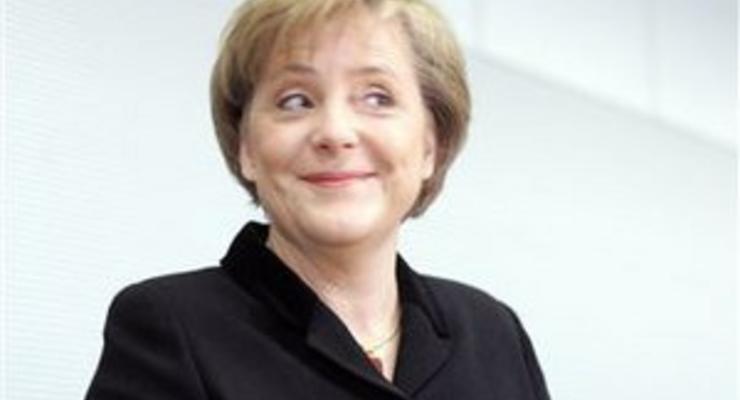 Меркель: Что бы там не считали в S&P, еврозона на пути выхода из кризиса