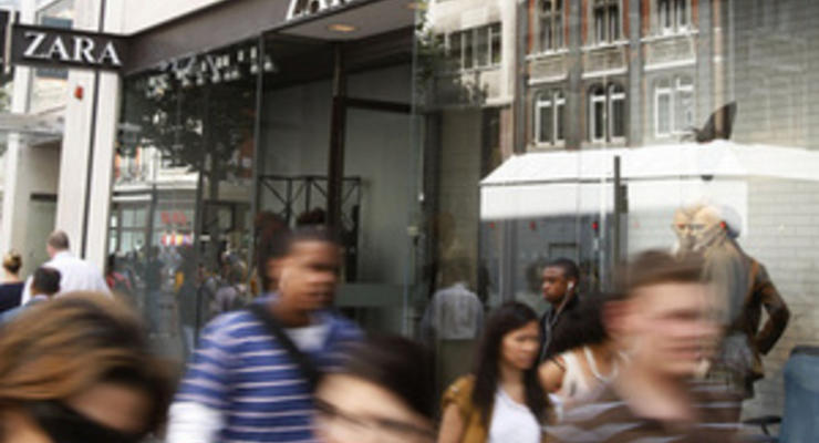 Продажи Zara выросли почти на 10%. Более серьезному росту помешал кризис и теплый ноябрь