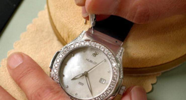 Производитель швейцарских часов планирует выйти на рынок ювелирной продукции