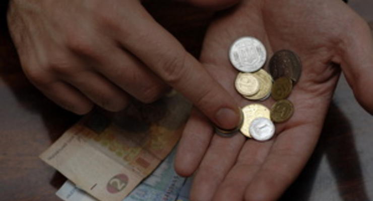 Азаров ожидает в этом году рекордно низкую инфляцию