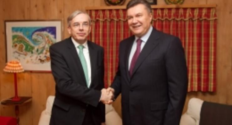 Янукович оценил сотрудничество Украины с ЕБРР как "блестящее"