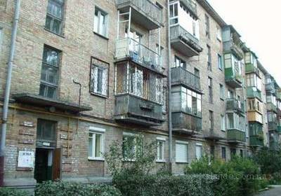 Хрущевки в Киеве пока никто сносить не будет - эксперт