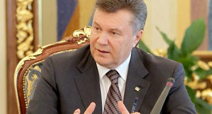 Янукович пообещал поднять зарплату медикам на 30%