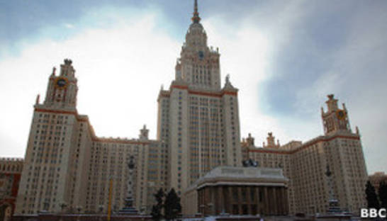 Российские вузы платят стипендии с опозданием