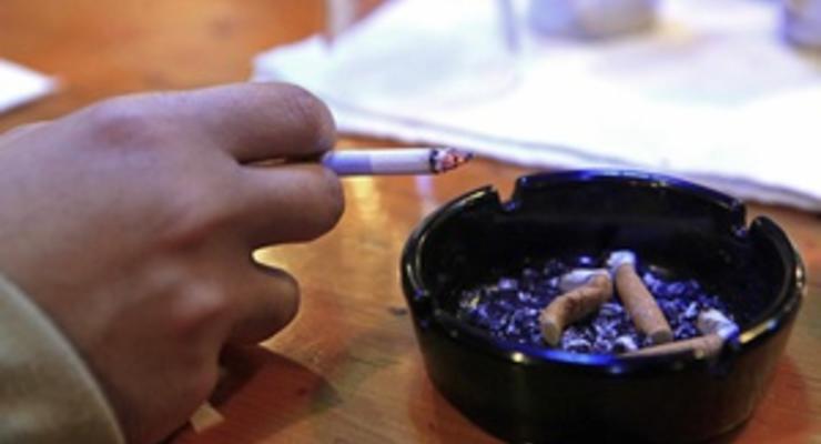 Украинские курильщики обещают обжаловать в суде запрет на курение в общественных местах