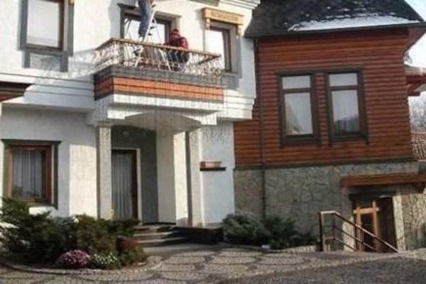 Особняки для серьезных киевлян: где живут миллионеры