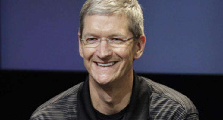 Кук лучше Джобса: сотрудники Apple довольны своим новым директором