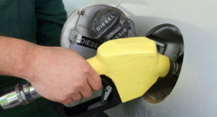 Эксперты сравнили украинские цены на бензин с его стоимостью в сопредельных государствах
