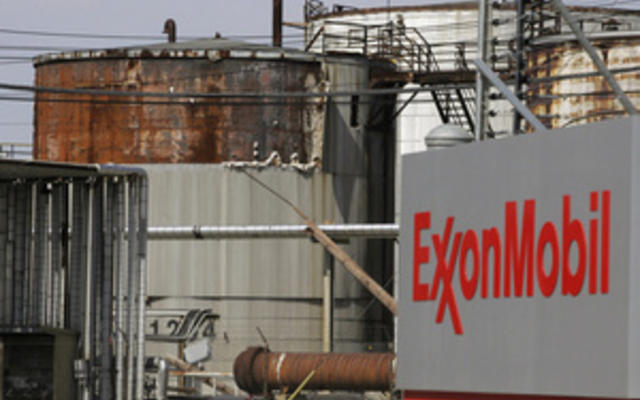 Глава Exxon Mobil в 2011 году увеличил доход на 20%