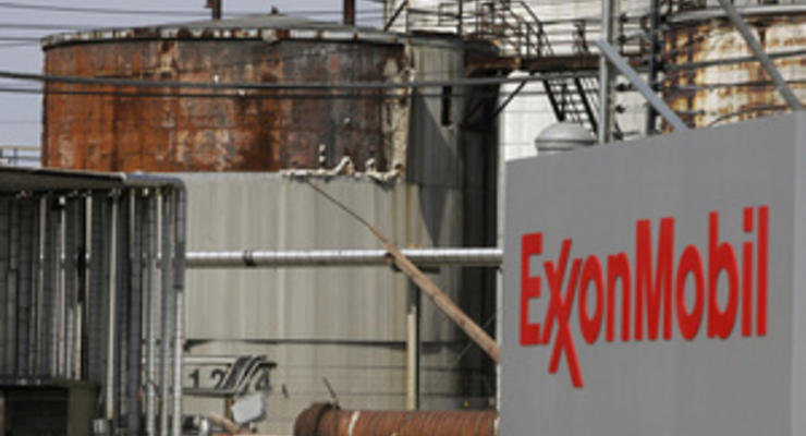 Глава Exxon Mobil в 2011 году увеличил доход на 20%