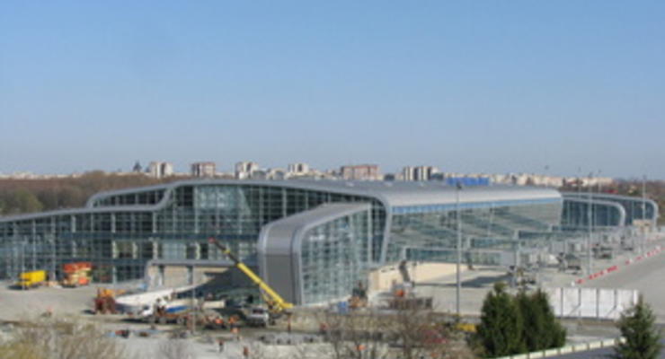 Новооткрытый терминал аэропорта Львов полностью заработает только к Евро-2012