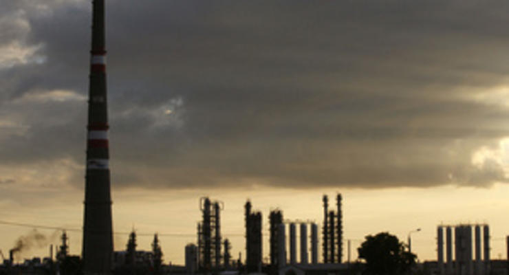 С начала года Россия вдвое сократила поставки нефти на украинские НПЗ