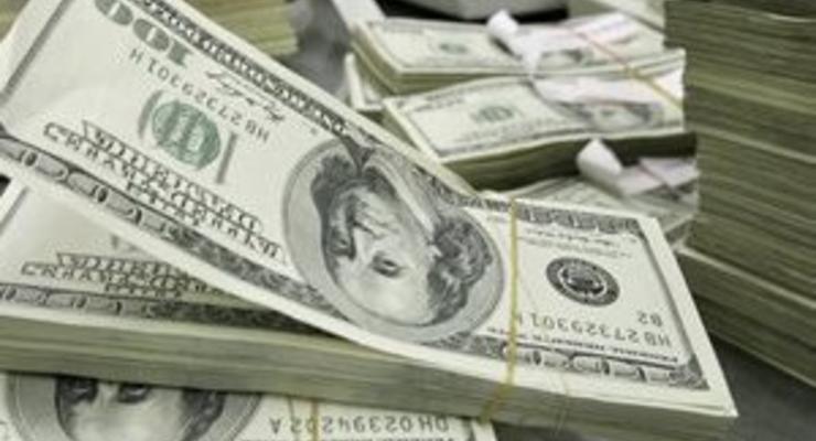 Доллар дорожает по отношению ко всем мировым валютам из-за решения Fitch по Греции