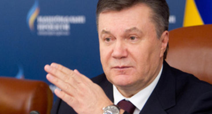 Янукович считает, что рост экономики стал основанием для увеличения зарплат украинцев