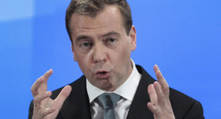 Медведев согласился продегустировать с Азаровым украинский сыр