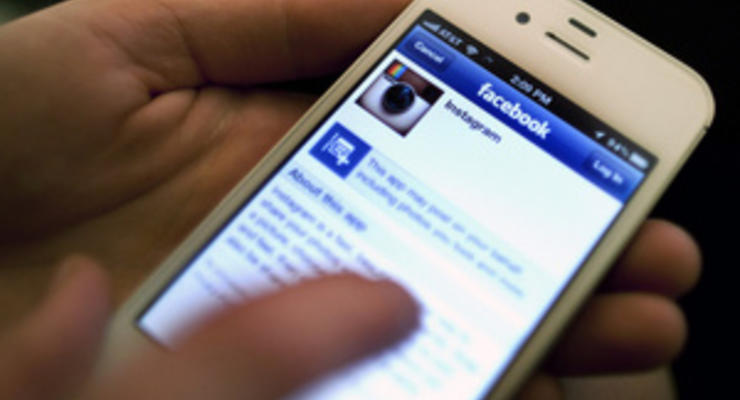Facebook делает ставку на рекламу в мобильных устройствах