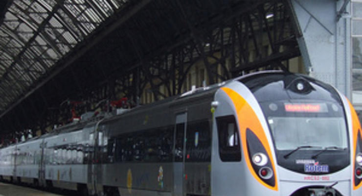 Укрзалiзниця: поезд Hyundai опоздал в Донецк на 44 минуты