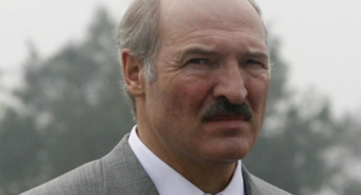 Лукашенко призвал менеджеров частных предприятий "платить людям нормальную зарплату"