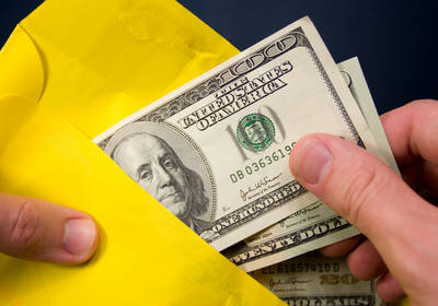 Хранить валюту в банке скоро будет невыгодно