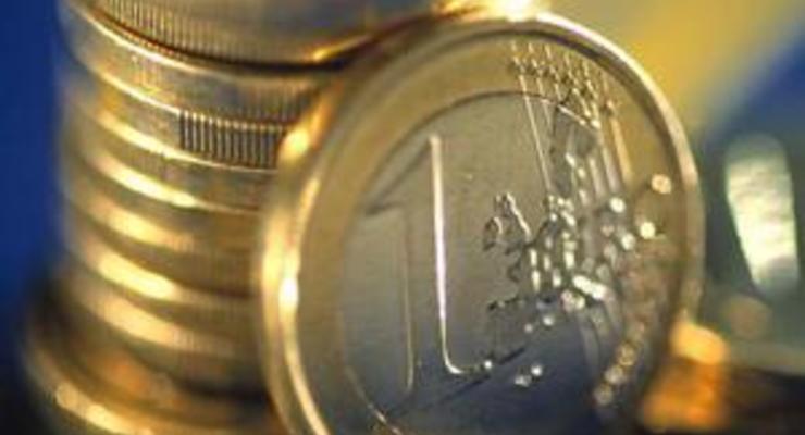 Евро падает на межбанке рекордными темпами