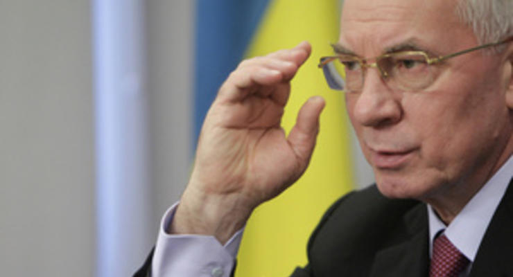 Азаров заявил о прогрессе в газовом споре по итогам встречи Януковича и Путина
