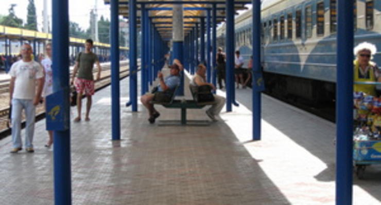 Ведомство Колесникова отказалось от идеи продажи билетов на поезда по паспортам
