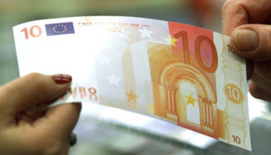 Опрос: Немцы недовольны банковским сервисом в Германии