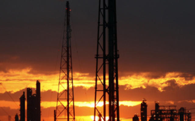 Украинские НПЗ в 2012 году снизили переработку нефтесырья почти наполовину