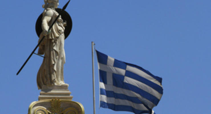 Минфин Греции предложил ограничить зарплату в госсекторе страны суммой в 1900 евро