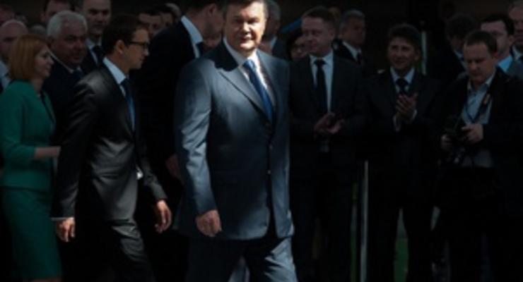 Янукович в Ялте назвал ЕС новым центром мирового экономического кризиса