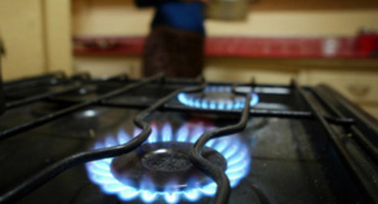 Азаров обещает не повышать тарифы на газ для населения после выборов