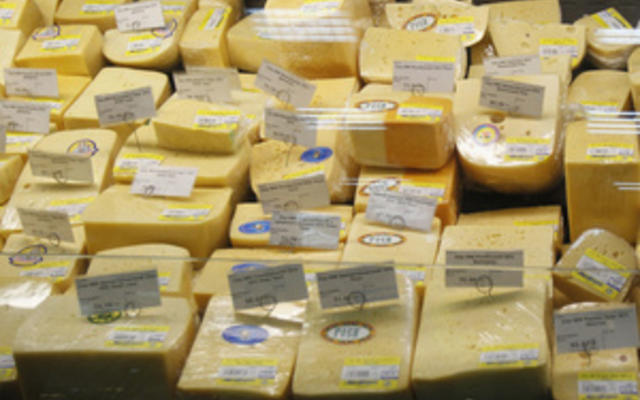РФ запретила к ввозу мясомолочную продукцию восьми украинских предприятий