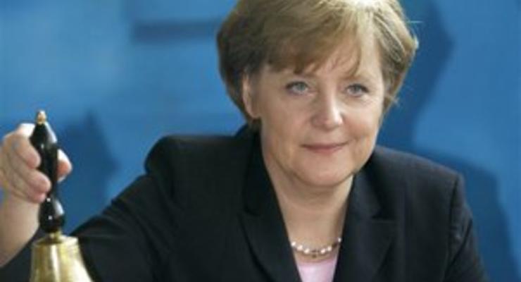 Визит в ожидании дефолта: Меркель посетит Грецию впервые после начала долгового кризиса