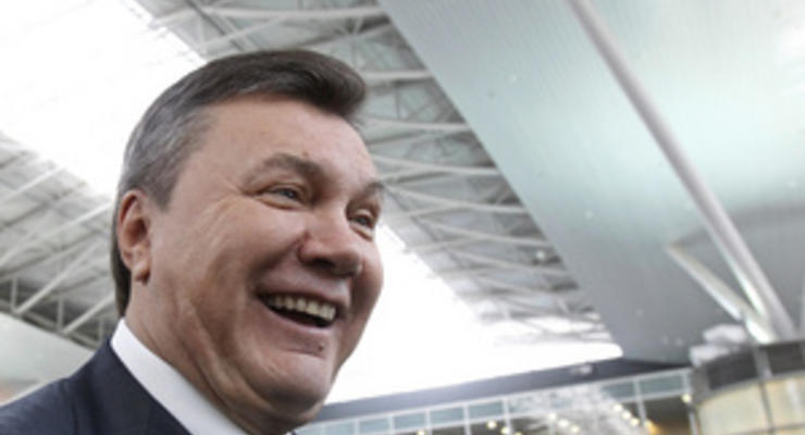 Янукович открыл под Киевом крупнейший в Украине хлебзавод, принадлежащий харьковскому регионалу