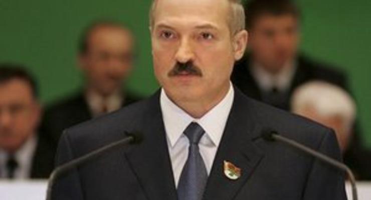 Лукашенко обвинил оппозицию в колебаниях курса белорусского рубля