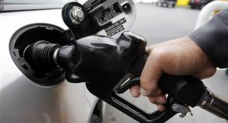 Мировой спад цен на нефть снизил стоимость бензина в Украине - Ъ