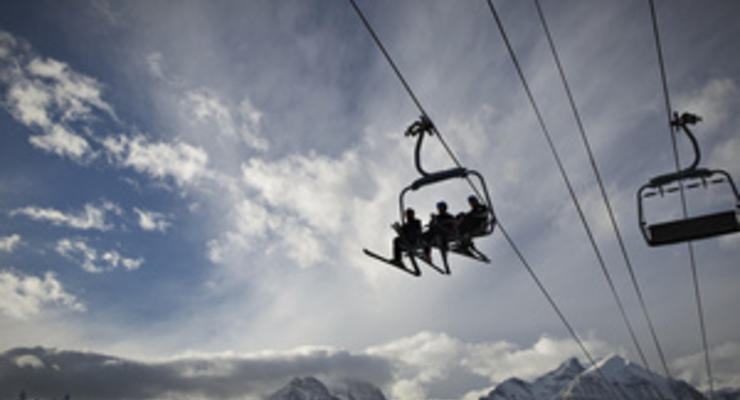 Недостаток снега сорвал начало горнолыжного сезона в немецких Альпах